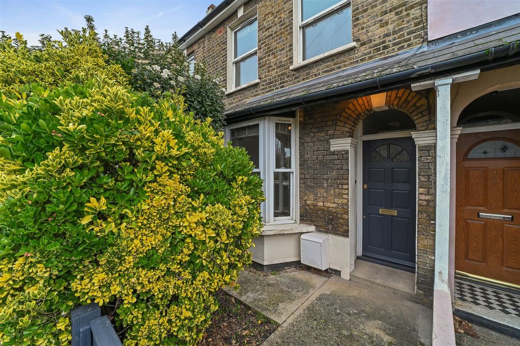 Property photo 2 of 23 Main