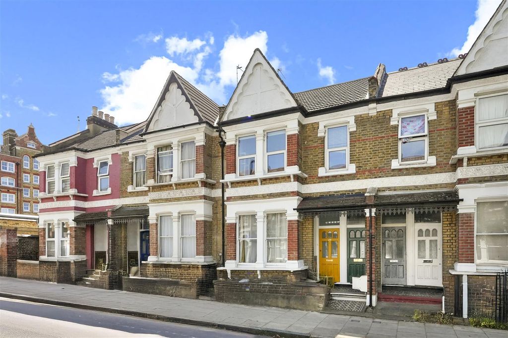 Property photo 1 of 12