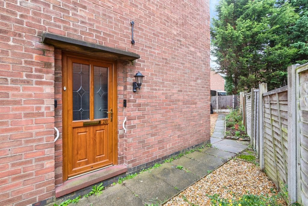 Property photo 2 of 16