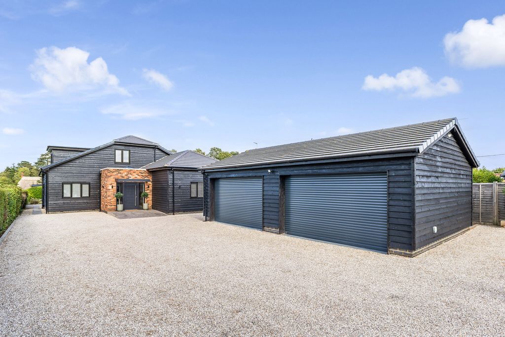 Property photo 1 of 30