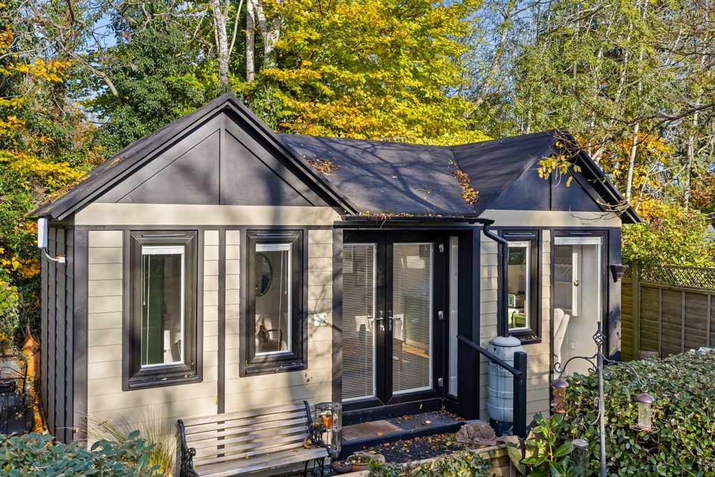 Property photo 2 of 9 Image (1).Jpg