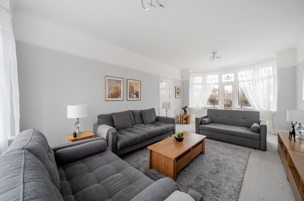 Property photo 2 of 19 1402131-12-6970B9...