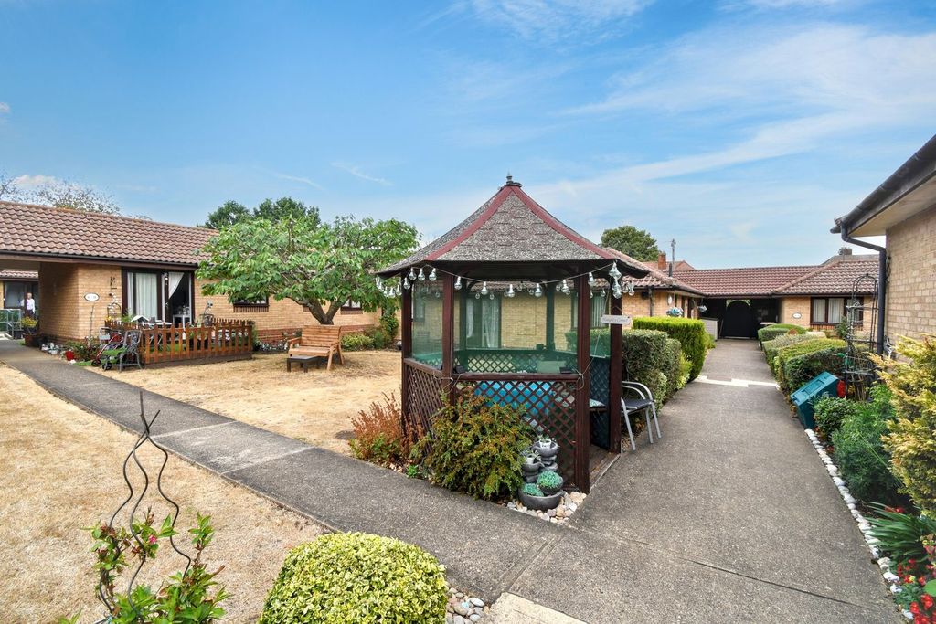 Property photo 2 of 13