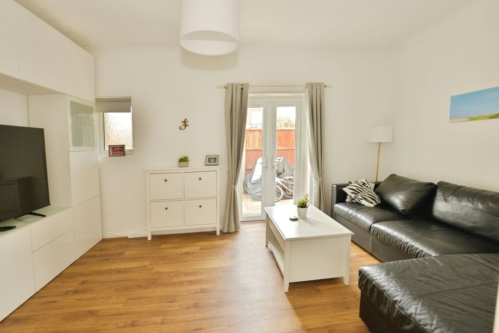 Property photo 2 of 14 Pbox-Img.Jpg