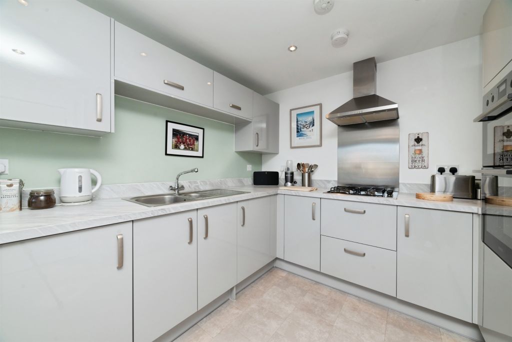 Property photo 3 of 19