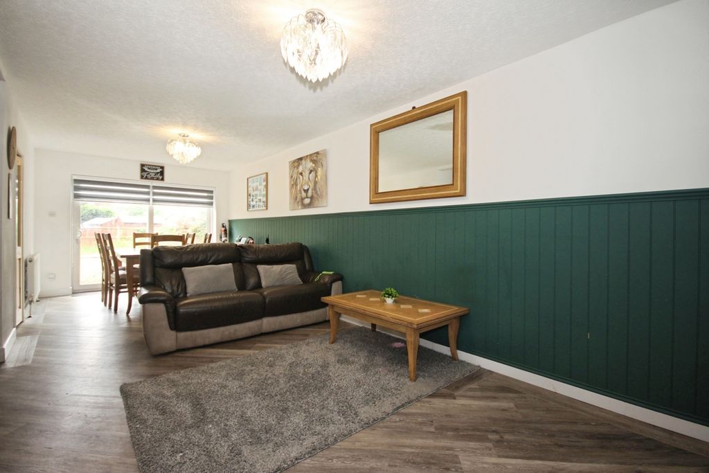 Property photo 3 of 15 Pbox-Img.Jpg