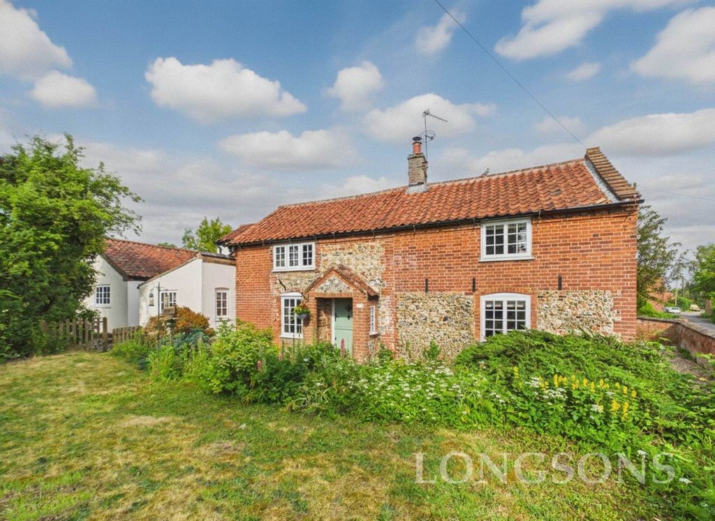 Property photo 2 of 37
