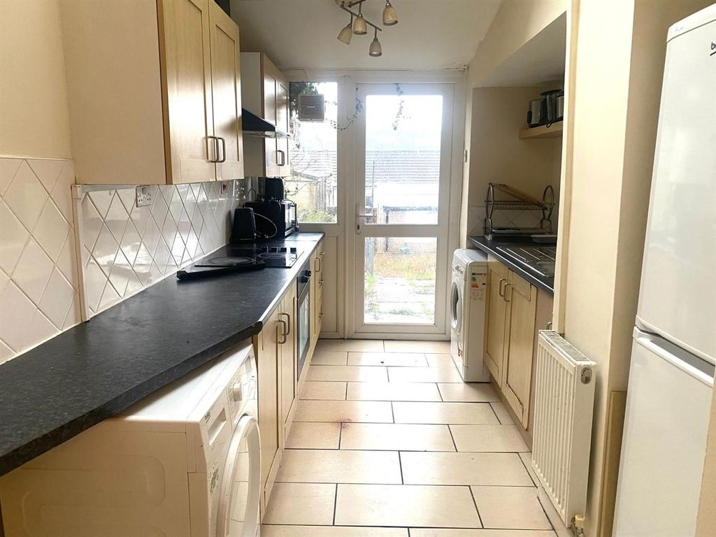 Property photo 3 of 8 5d479F03-74B2-4Da5-8607-7848622A05c0.Jpeg