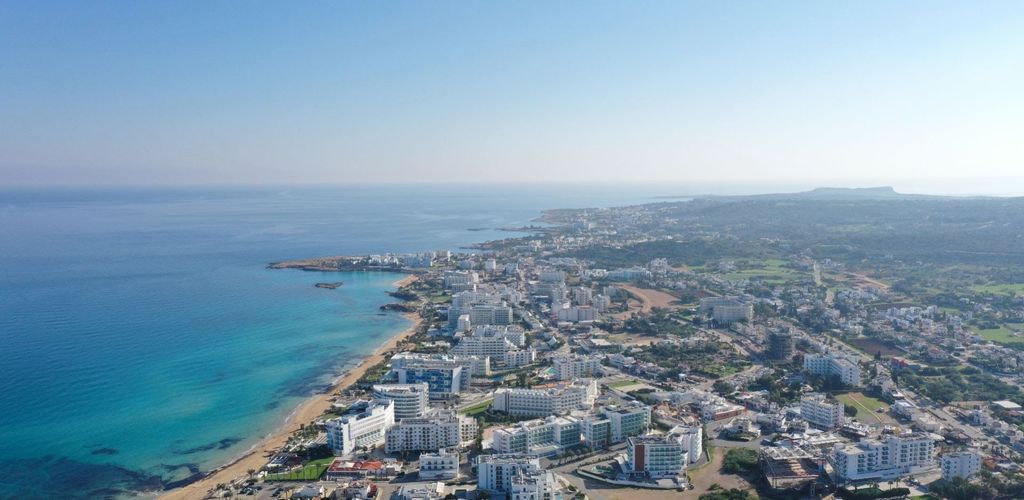 Property photo 3 of 27