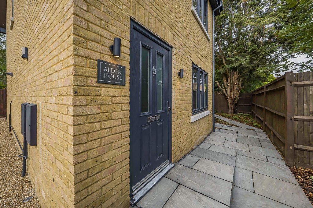 Property photo 2 of 14