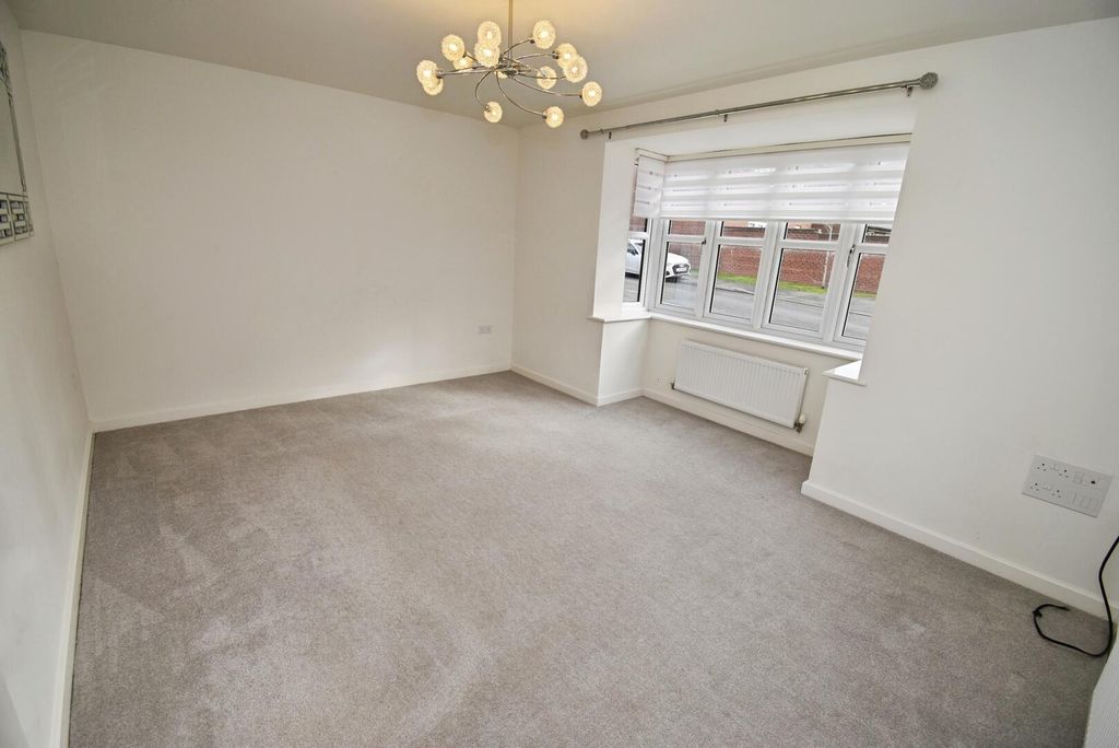 Property photo 2 of 18 Living Room