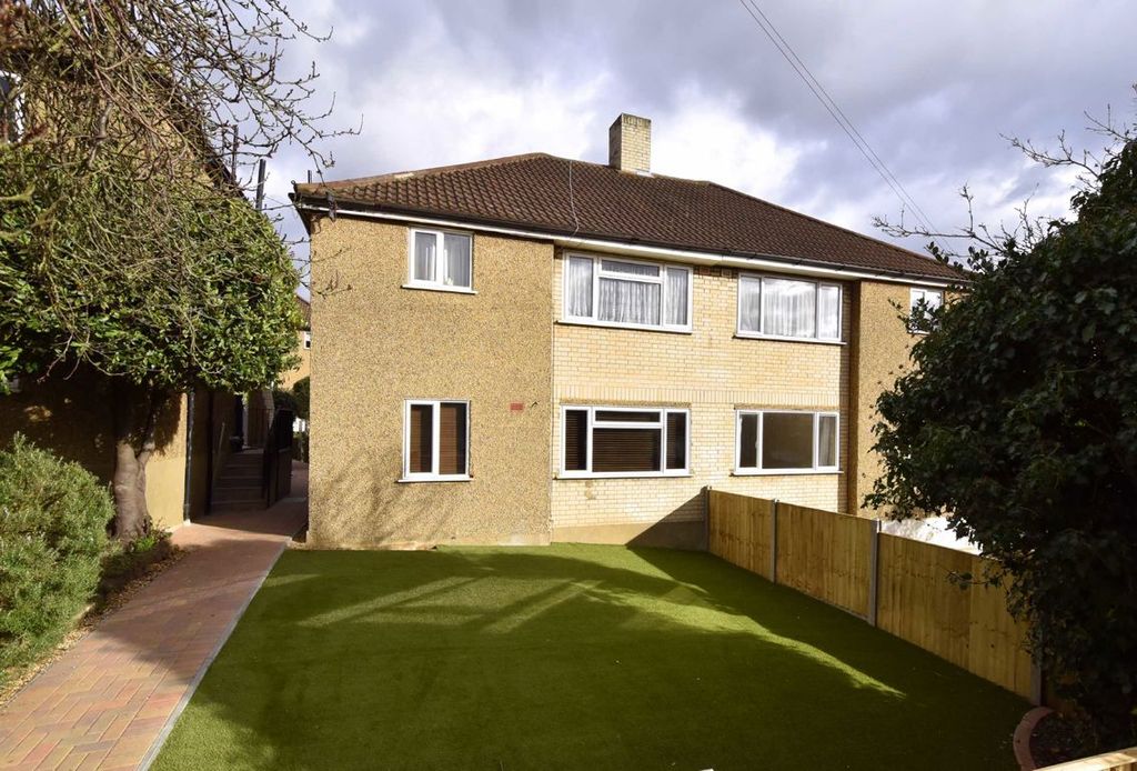 Property photo 1 of 5