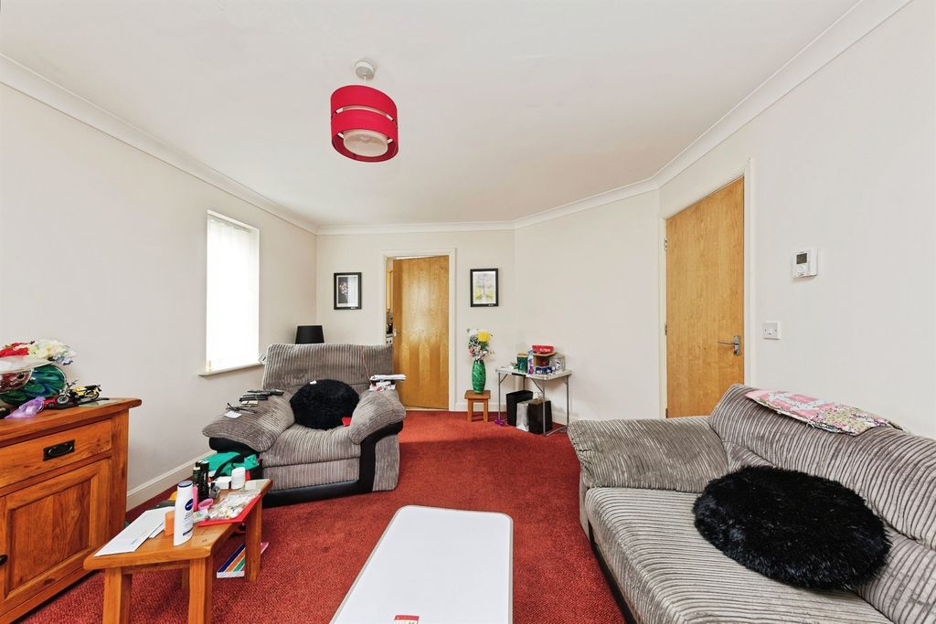 Property photo 3 of 15