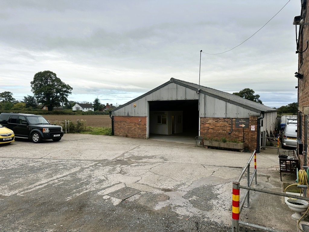 Property photo 1 of 5 Photo 6