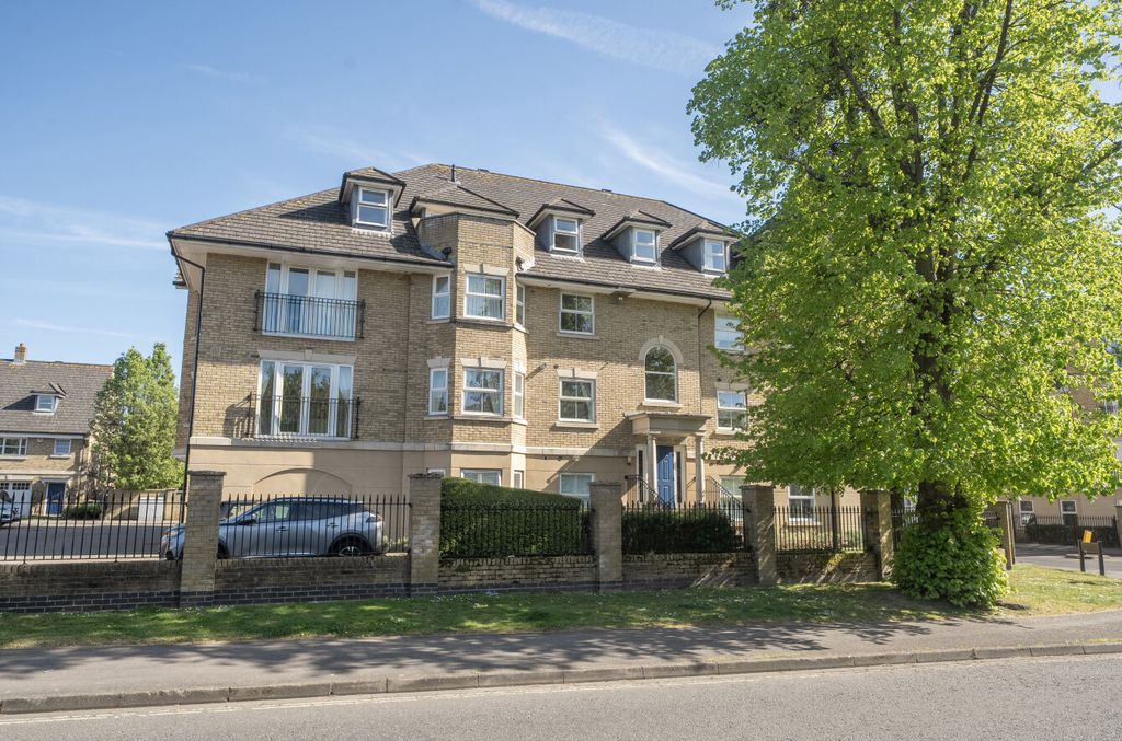 Property photo 1 of 10 1448504-13-69Ebf0...