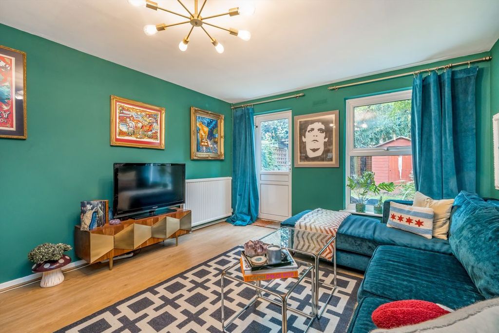 Property photo 2 of 7