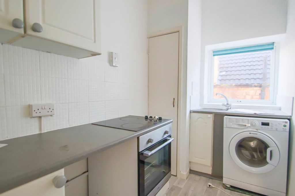 Property photo 3 of 6 Photo 4