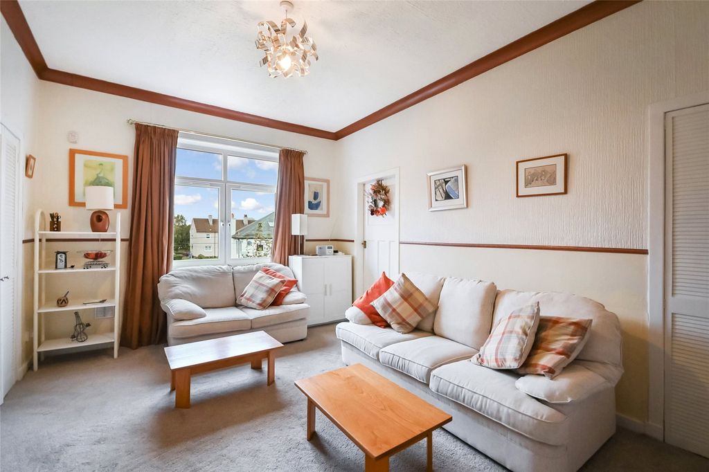 Property photo 2 of 21 Picture No. 04