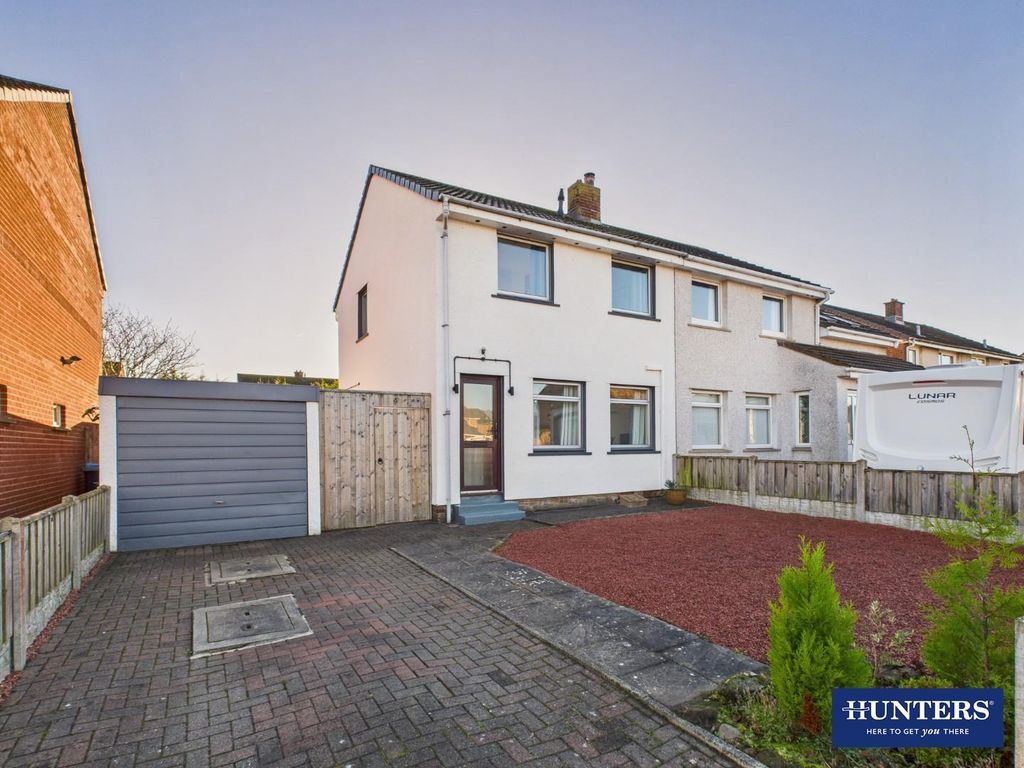 Property photo 1 of 18 Frontage