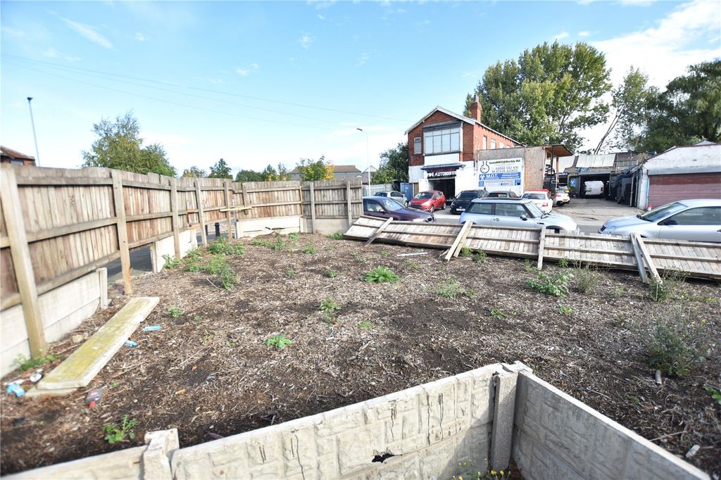 Property photo 3 of 5 Picture No. 02