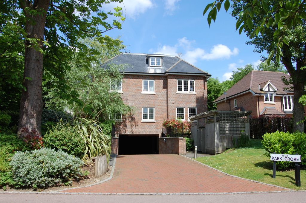 Property photo 1 of 12