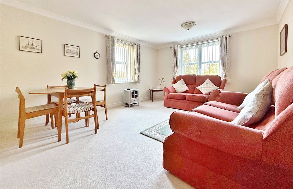 Property photo 2 of 24 Picture No. 03