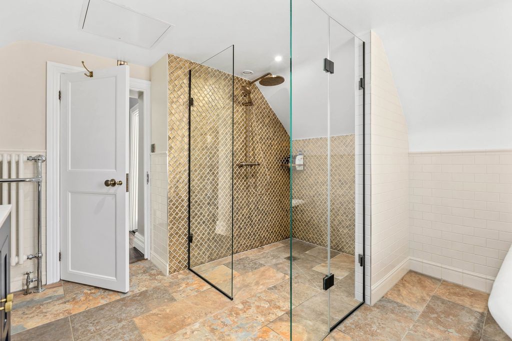 Additional image 22 of 8 bed detached house for saleLondon Road, Hitchin SG4
