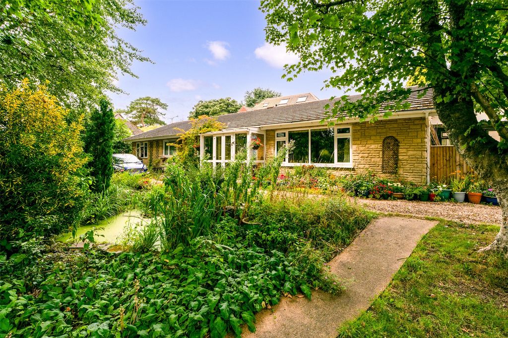 Property photo 1 of 25 Picture No. 35
