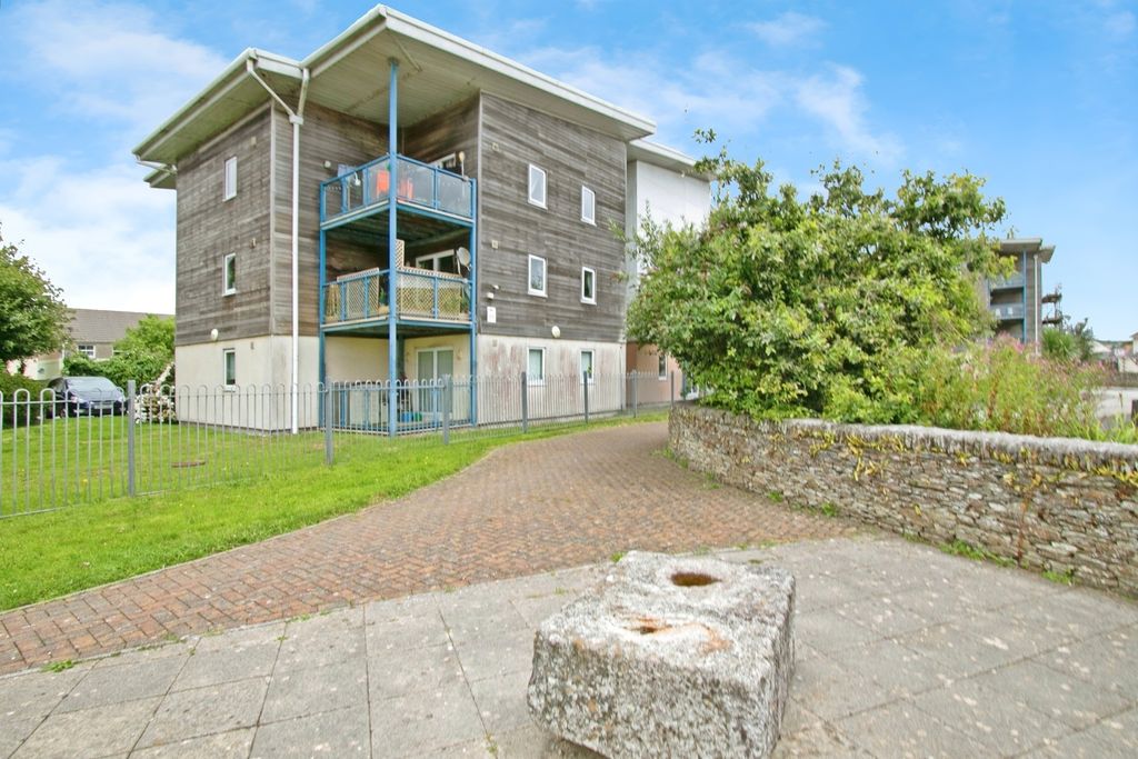 Property photo 1 of 17 Photo