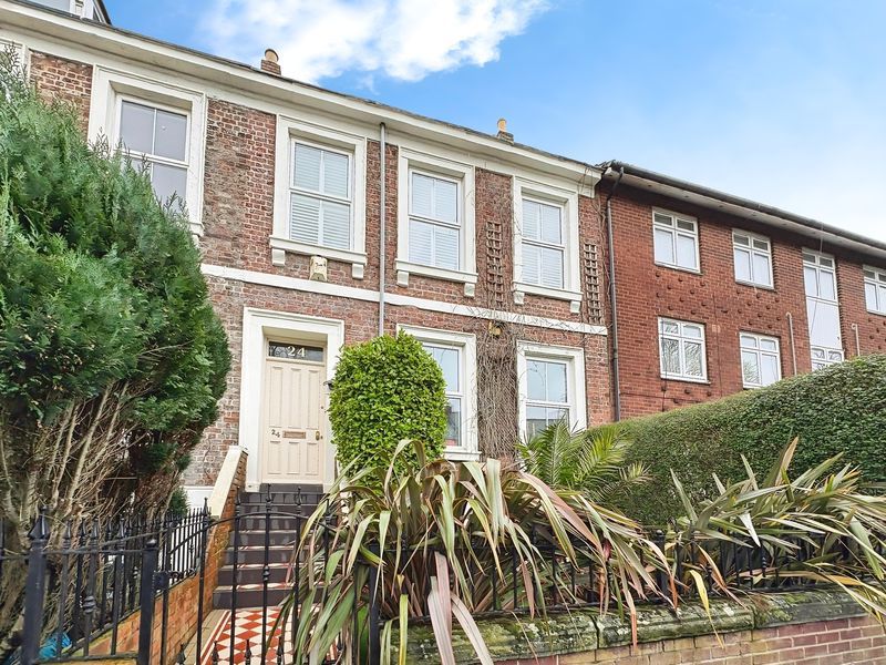 Property photo 1 of 25 Photo 10