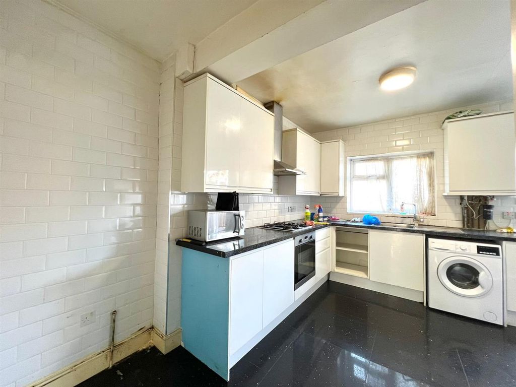 Property photo 2 of 18 Whatsapp Image 2025-12-04 At 14.49.37 (2).Jpeg