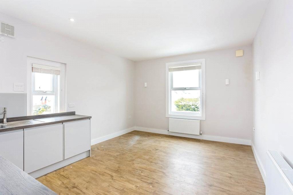 Property photo 3 of 9 Picture No. 22
