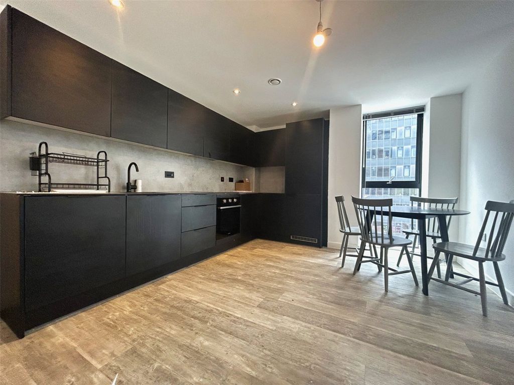 Property photo 3 of 10 Picture No. 11