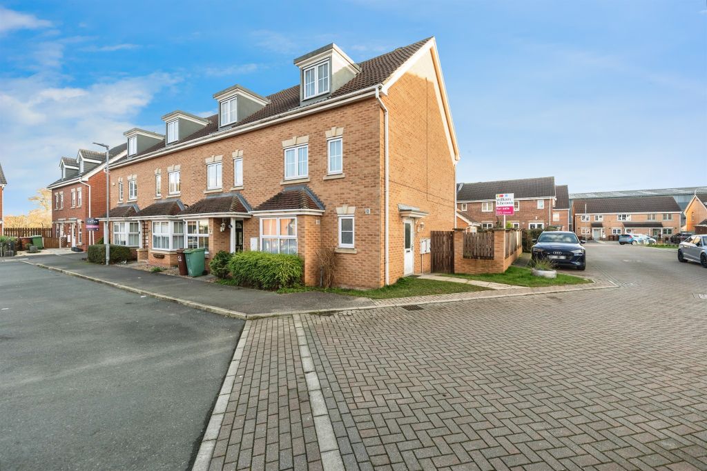 Property photo 1 of 18