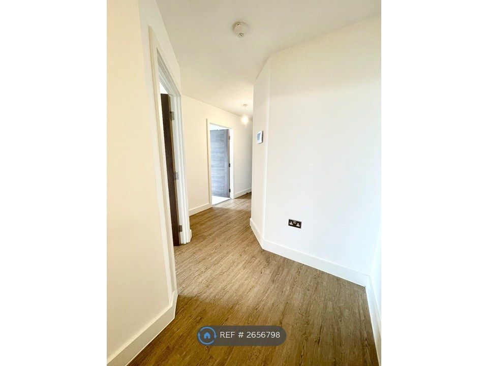 Property photo 3 of 26