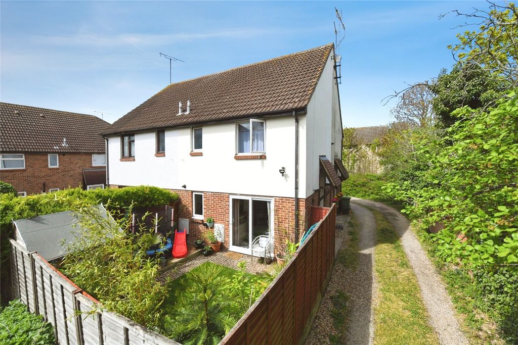 Property photo 2 of 9 Picture No. 63