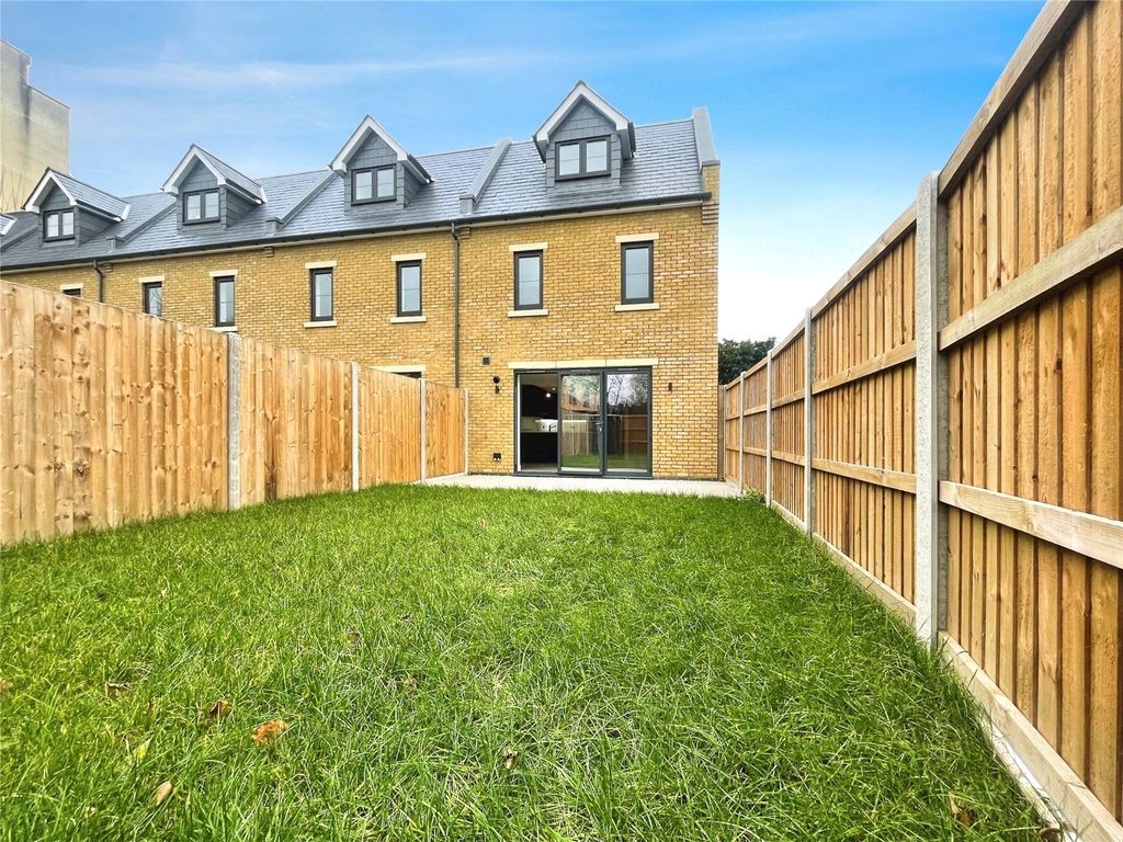 Property photo 2 of 10 Picture No. 04