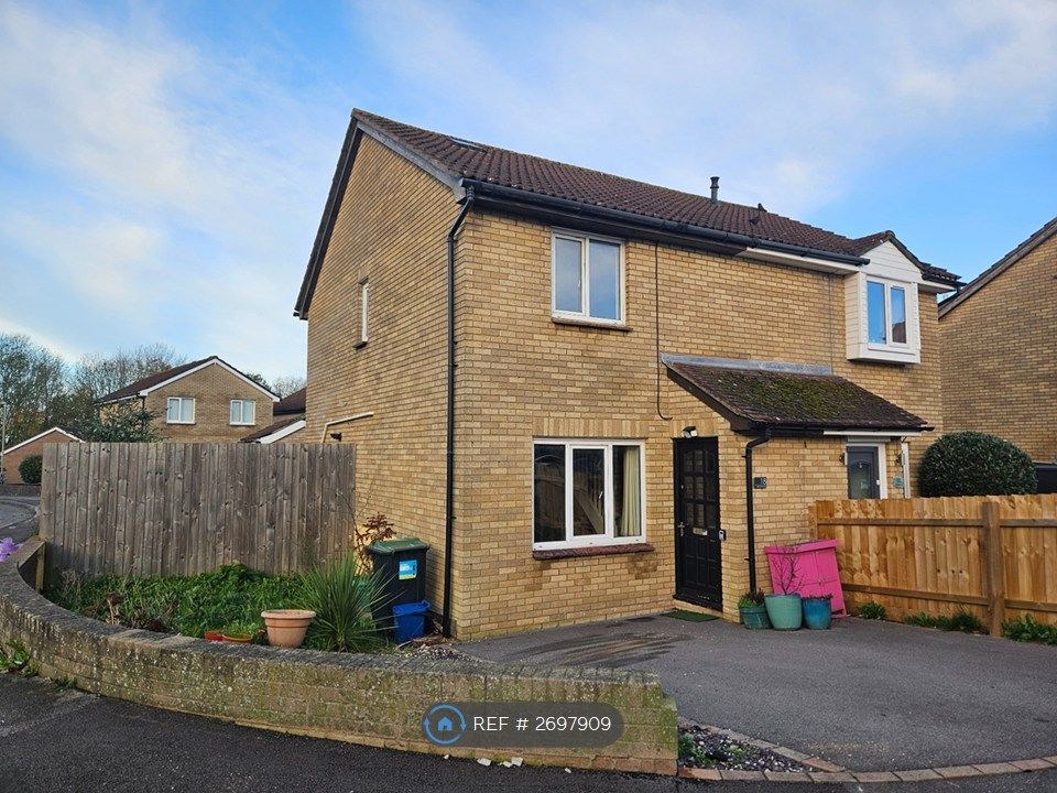 Property photo 3 of 28