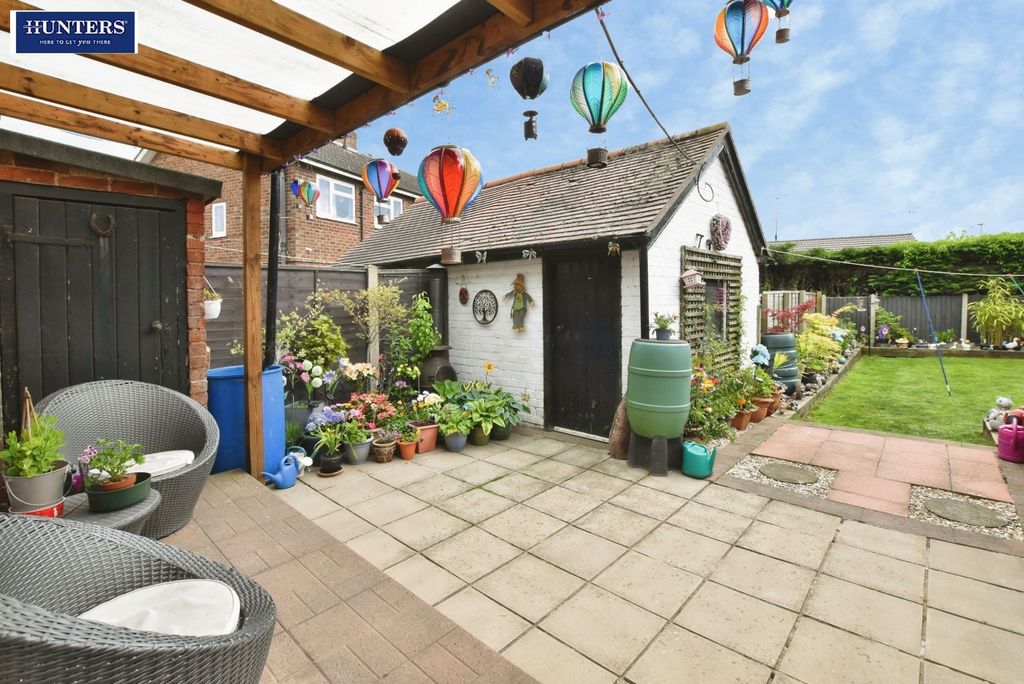 Property photo 1 of 17 Garden