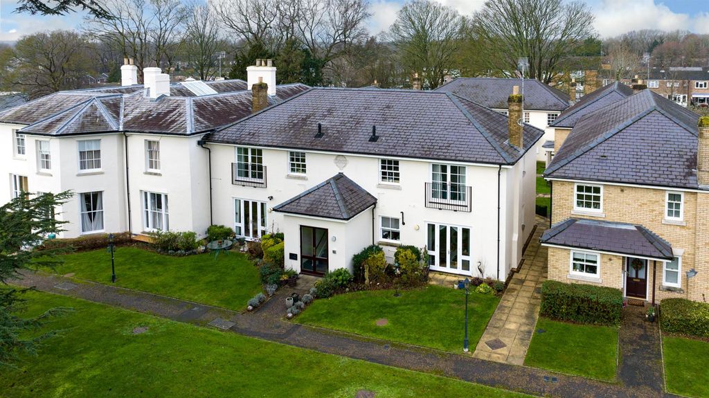 Property photo 1 of 14 12-Highfield-House-3.Jpg