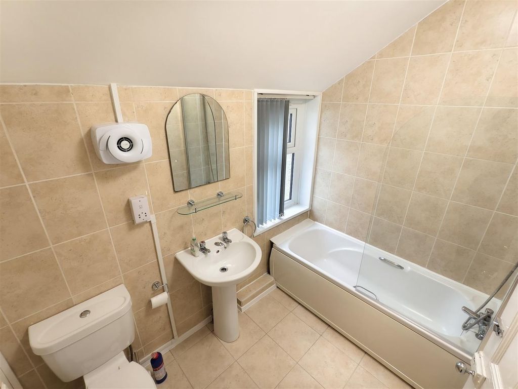 Property photo 1 of 11 Bathroom 2.Jpg