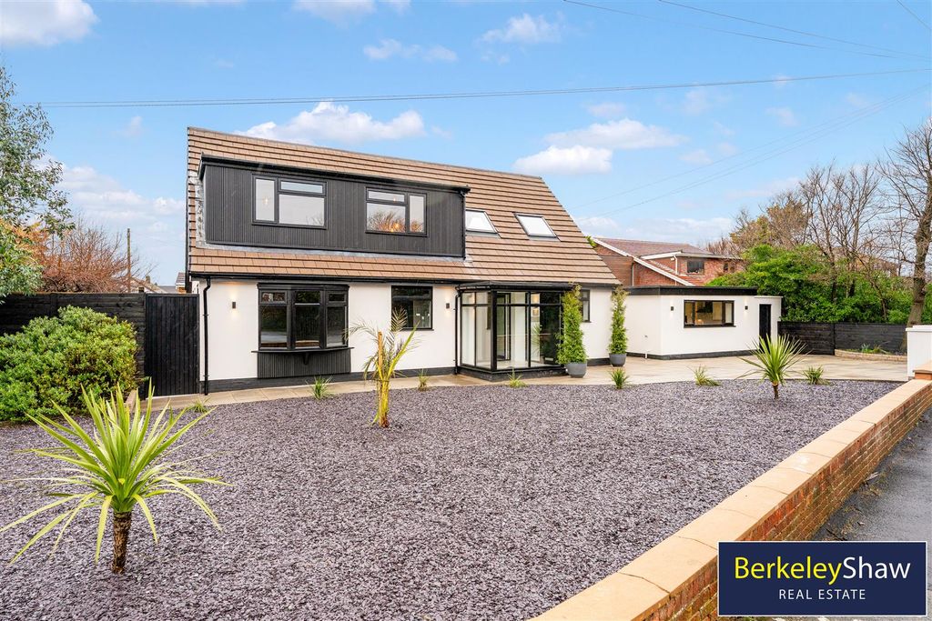 Property photo 1 of 65 199 The Serpentine -37.Jpg