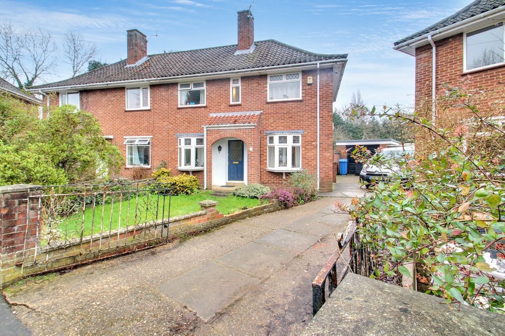 Property photo 1 of 22