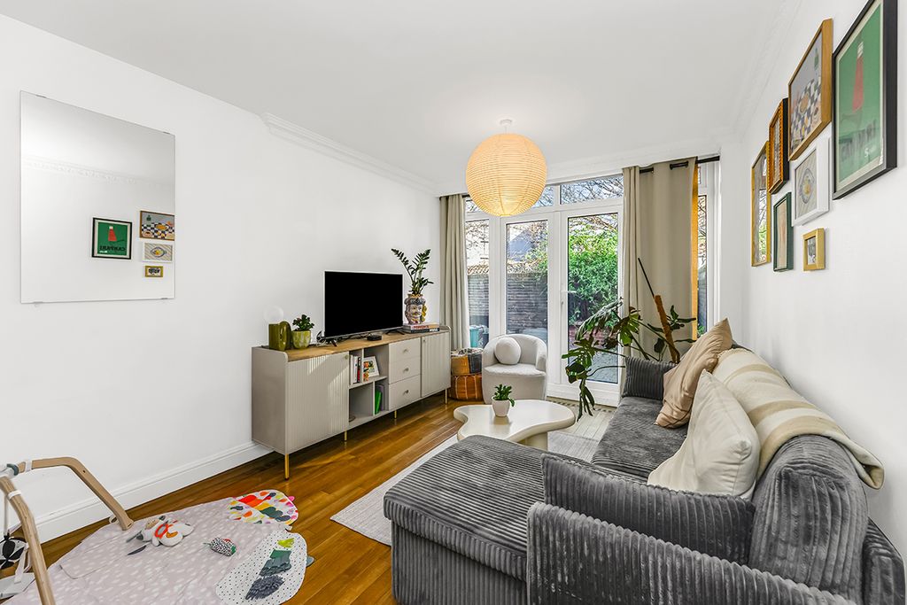 Property photo 1 of 15