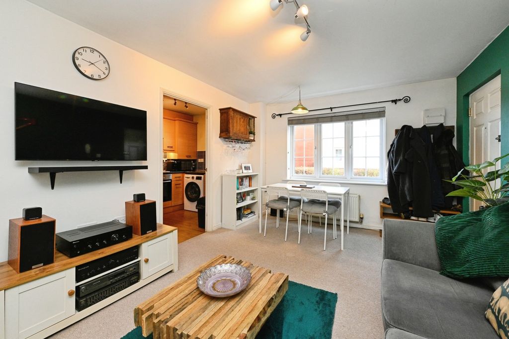 Property photo 3 of 9 Pbox-Img.Jpg