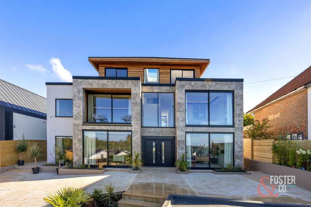 Property photo 1 of 59 Hill Brow, 57-025.Jpg