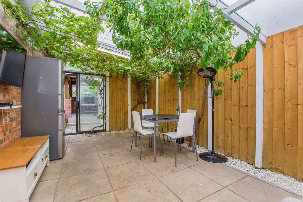 Property photo 3 of 27 Covered Entertaining Area