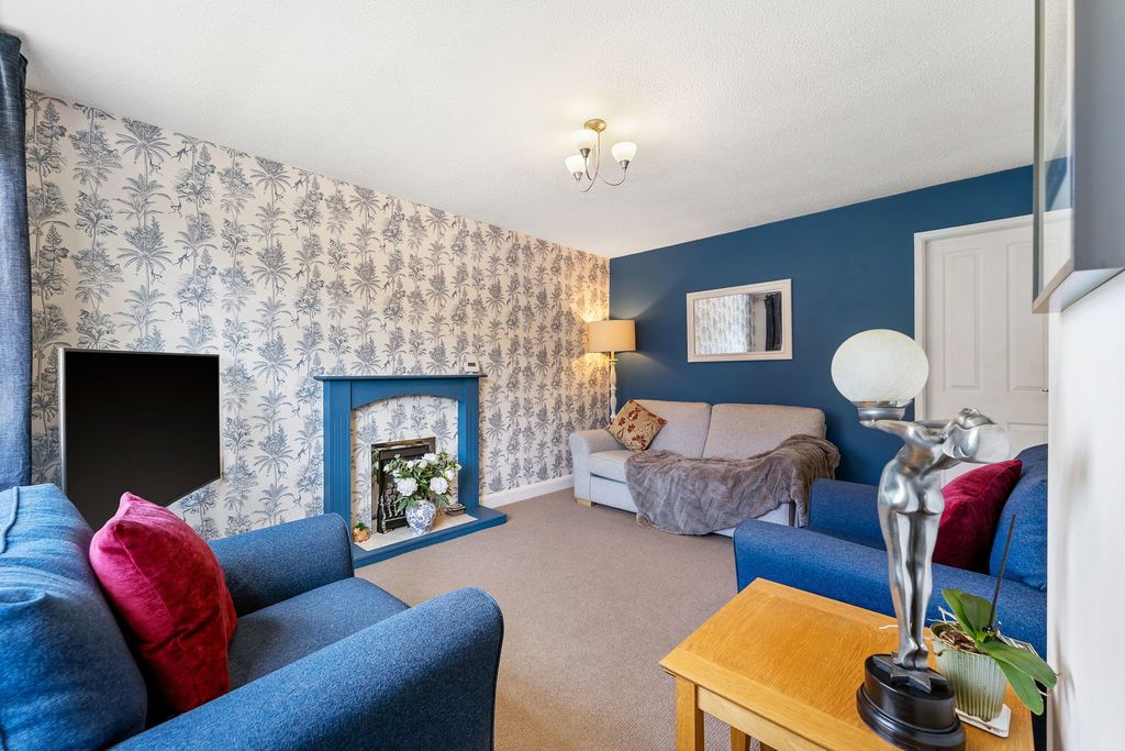 Property photo 2 of 29