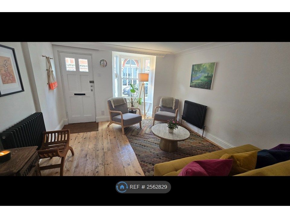 Property photo 3 of 22 Living/Dining Room