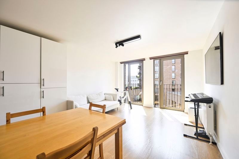 Property photo 3 of 15 Photo 8